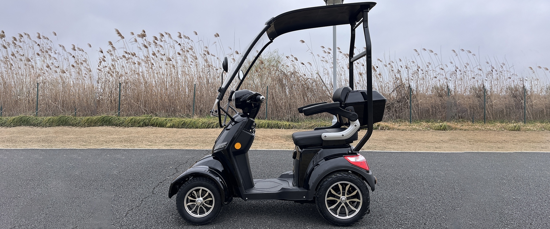 Basic specification 4 Wheel Electric Mobility Scooter of MB-02-2.jpeg