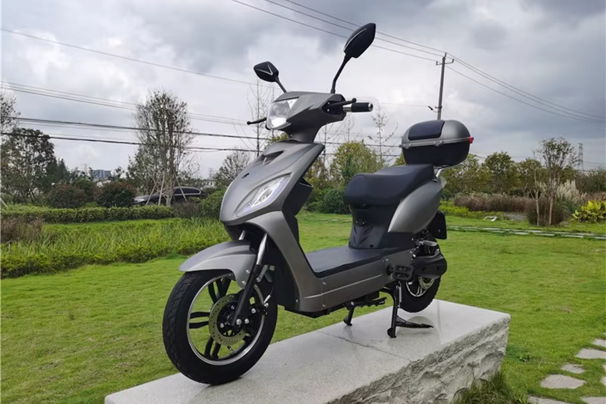 Lithium & Lead-Acid Batteries-6.png