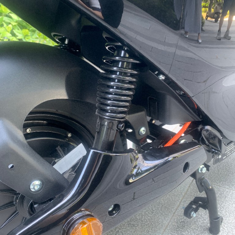 Rear suspension